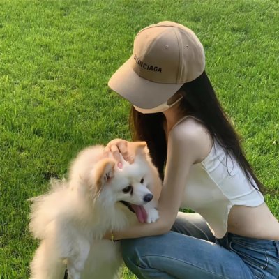 落在她身边 海报